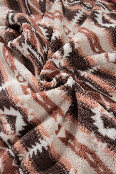 23052bf029e54d919286f627e748be4c-Min